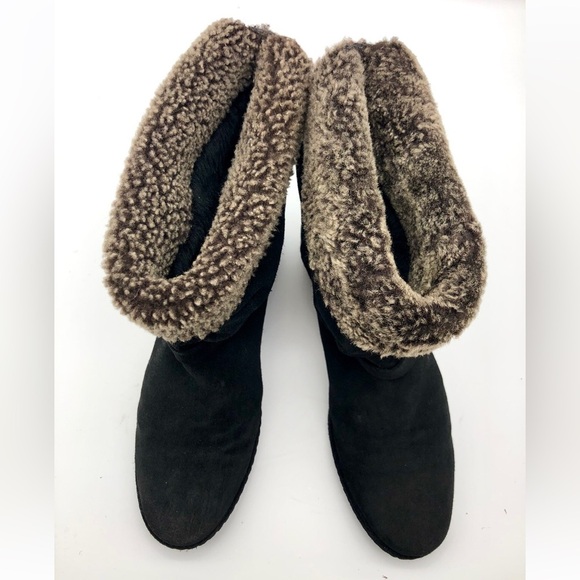 Stuart Weitzman Black Suede Sherpa Ankle Boots - Picture 3 of 13